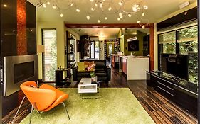 Corinda Contemporary